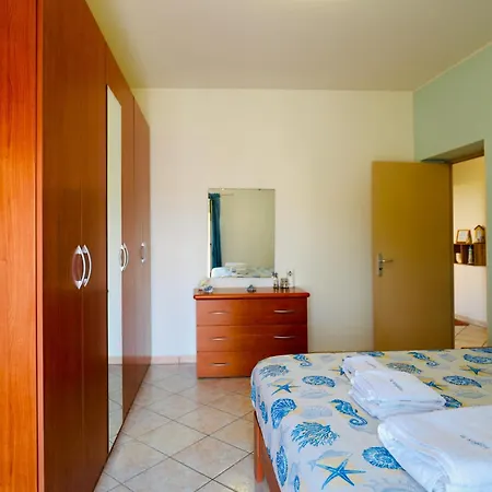 La Scogliera Appartement *