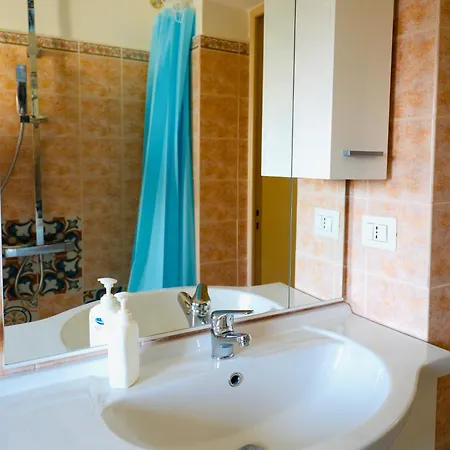 La Scogliera Apartament *